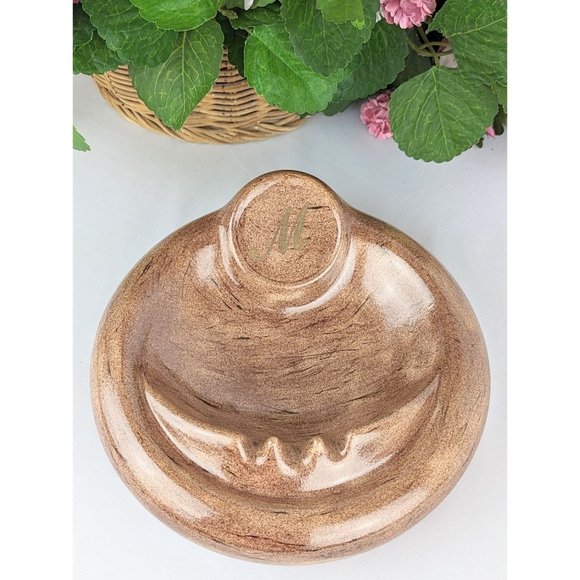 Large 9" Round Tan Ceramic Ashtray Gold Monogram M Dresser Cigar Bowl Catchall - Picture 10 of 10